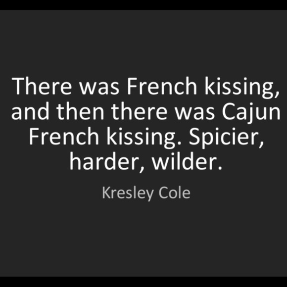 🎉#Poshtastic 🛍 - Picture 4 of 9